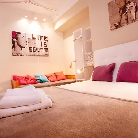Hostal Wow *