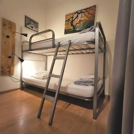 Hostal Wow