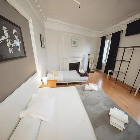 Wow Hostal *