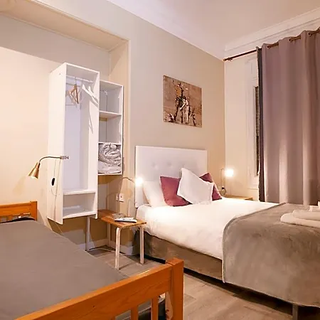 Wow Hostel *