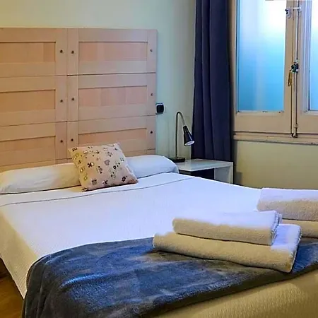 Wow Hostel *
