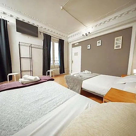 Wow Hostel *