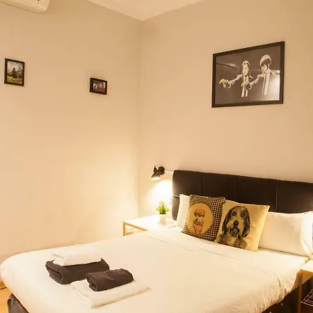 Hostal Wow