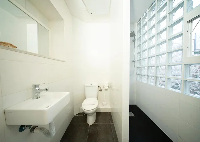 Wow Hostel