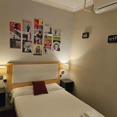 Wow Hostel *